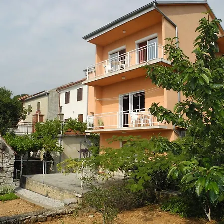 Apartamento Fuer 3 Personen- Mit Balkon Und Meerblick By Interhome